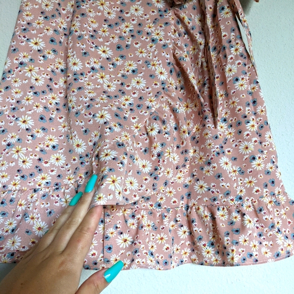 Pink small ditsy floral wrap style ruffle skirt - Picture 11 of 12